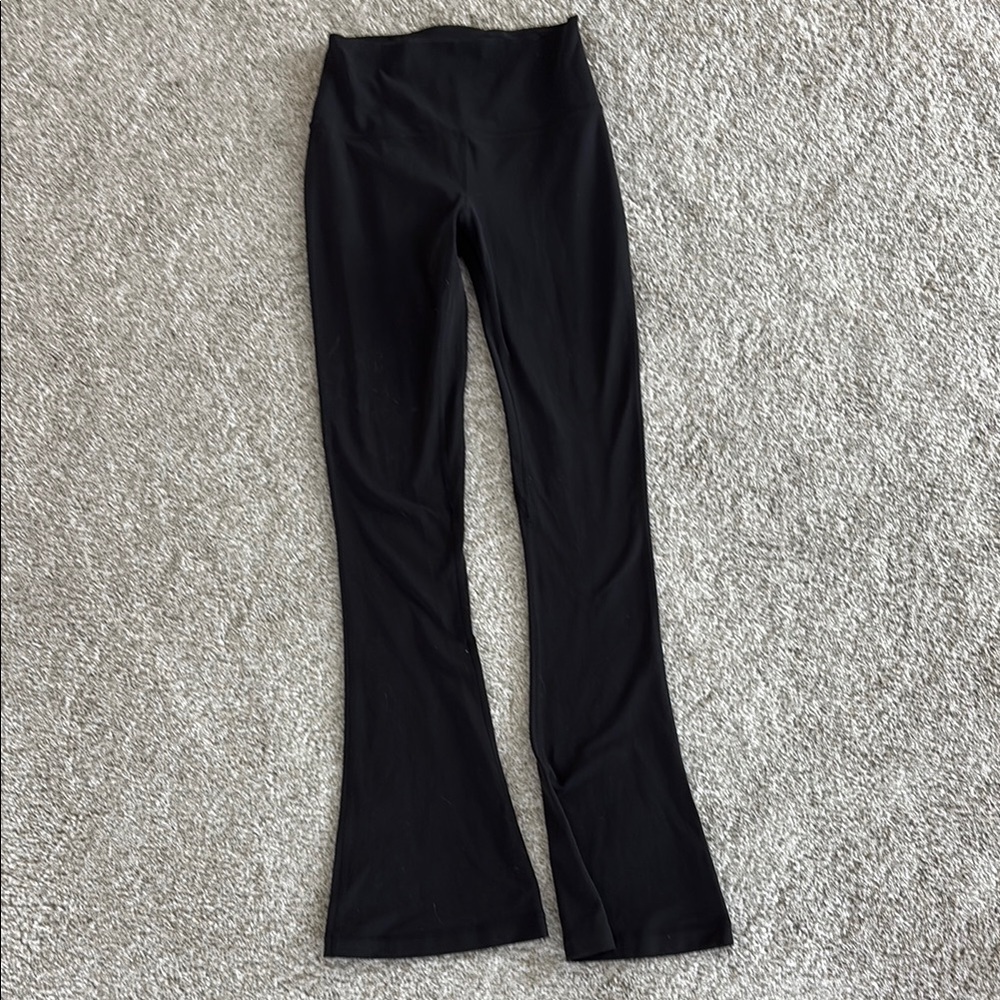 Lululemon align high rise mini flare Black Leggings Stretchy Comfort- like new